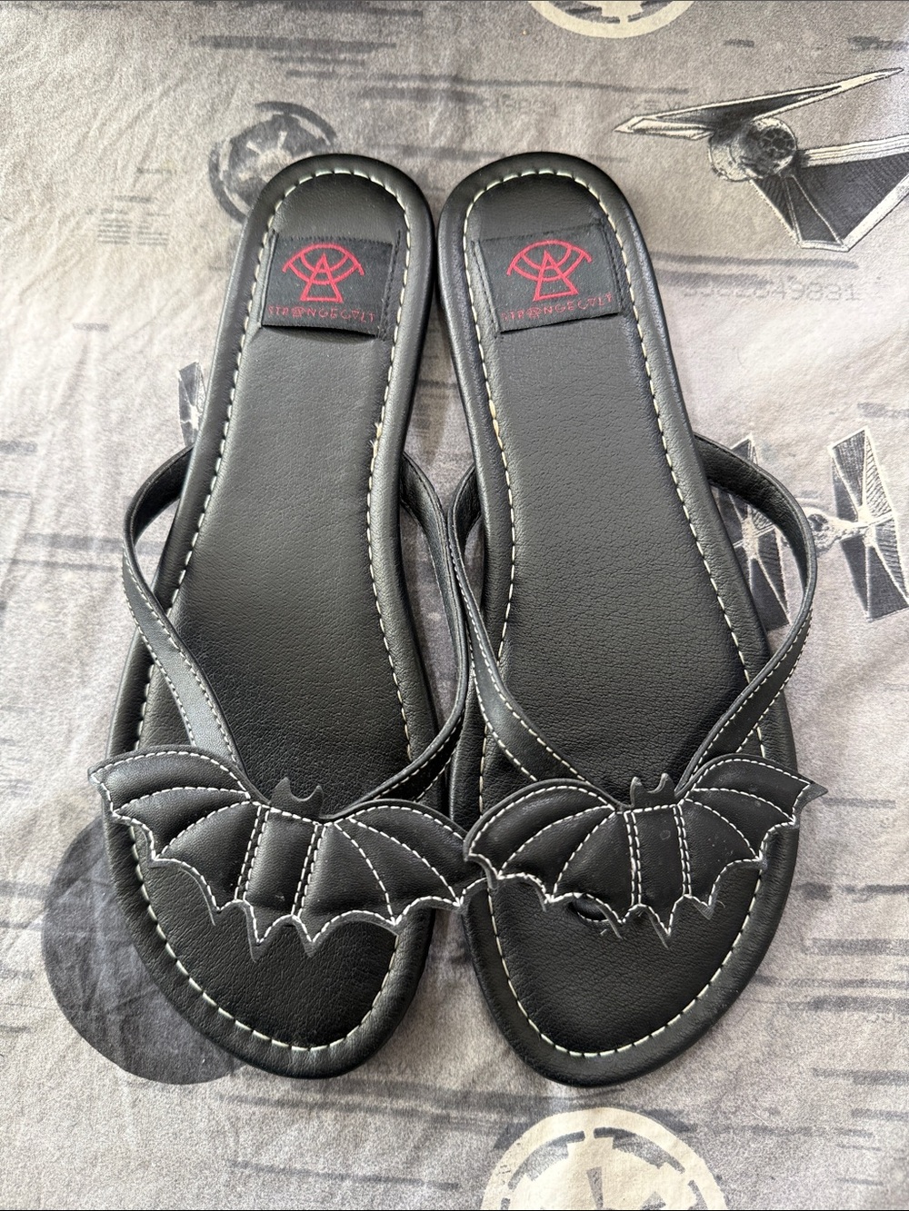 STRANGECVLT BATTY BETTY BAT SANDAL SZ 9 - Picture 3 of 9